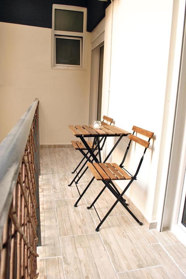 Studio 20 Patras Esterno foto